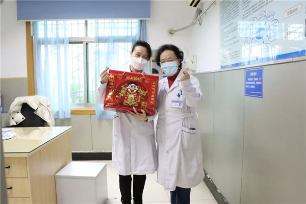 大年初一，四川省生殖健康研究中心附属生殖专科医院领导看望慰问在岗职工与住院患者！_院内新闻_四川省生殖健康研究中心附属生殖专科医院