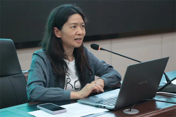 成都医学院第一附属医院主任医师鲁利群教授